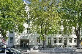 Mehrgenerationenehaus Hintergrund