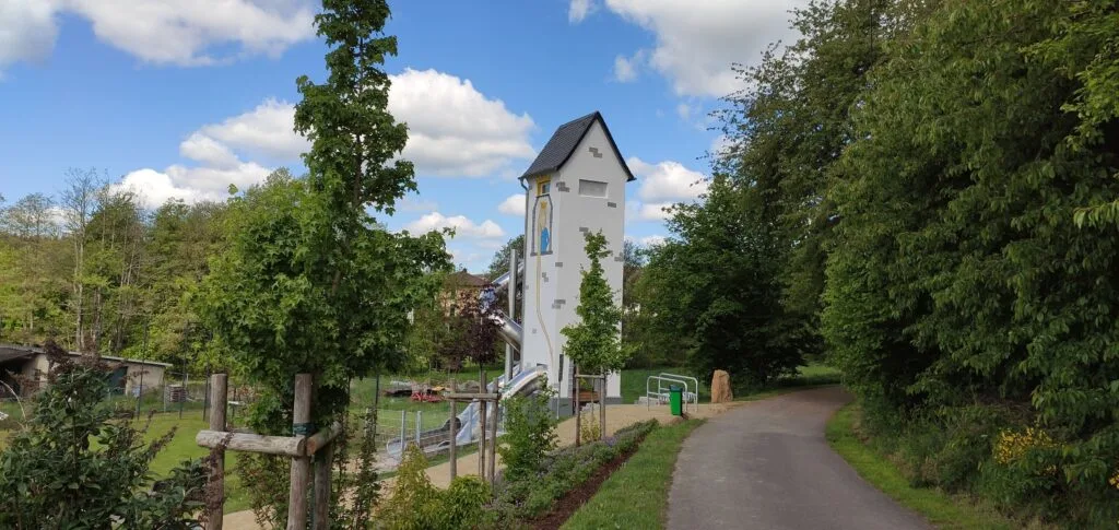 Spielplatz Rapunzelturm jpg